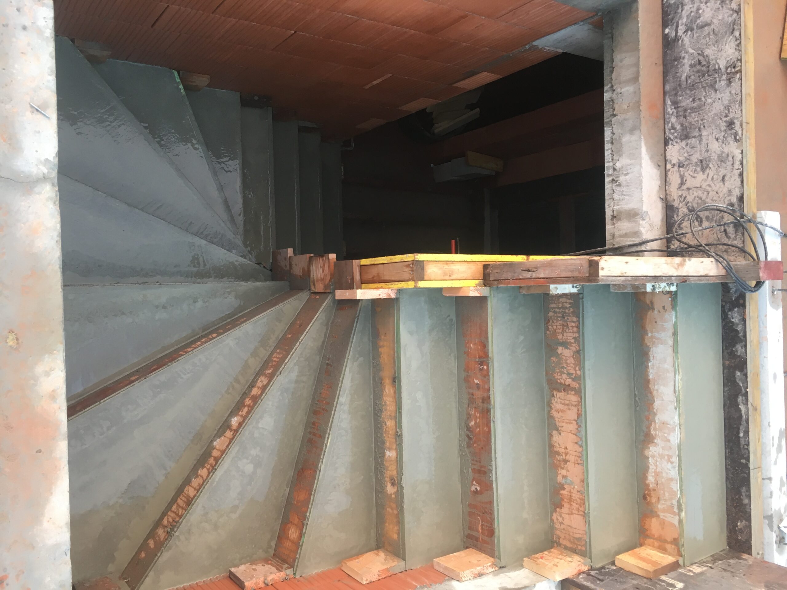 Plaatsing betontrappen